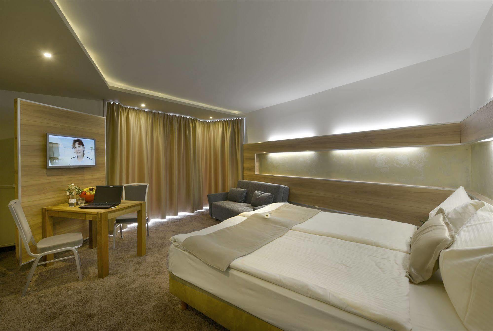 Petul Apart Hotel City Premium Essen Luaran gambar
